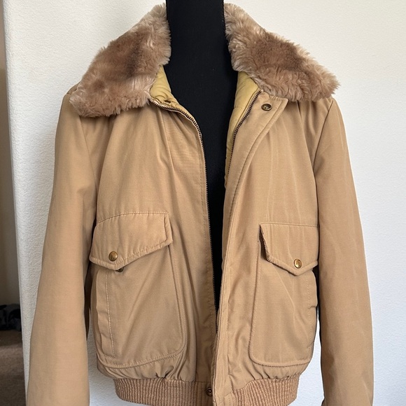 Struggle Gear
Vintage 80s Khaki Faux Fur Lightweight Retro Bombe - Picture 1 of 5